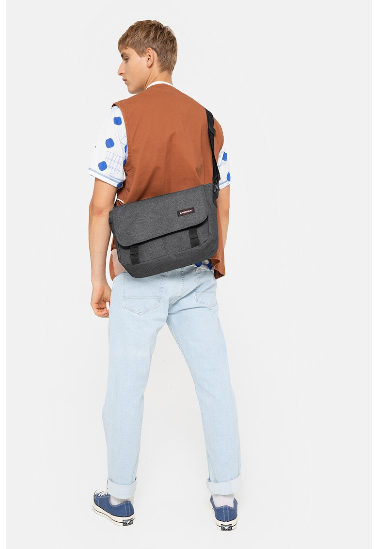 Eastpak Унисекс чанта с лого - Pepit.bg