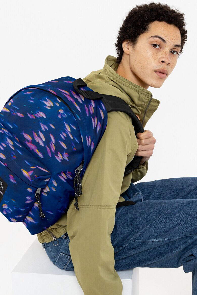 Eastpak Унисекс раница Padded Pak'r с шарка на риби - Pepit.bg