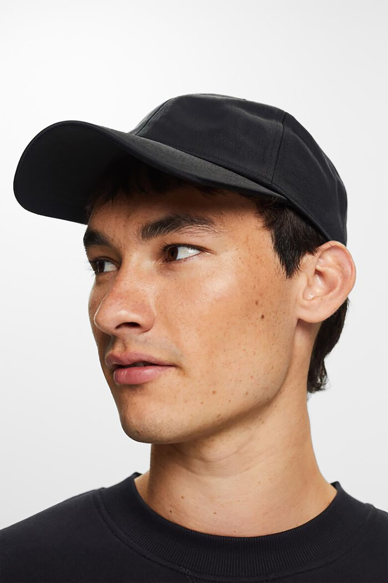 Esprit Шапка с извита периферия - Pepit.bg