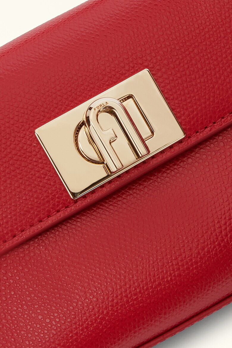 Furla Кожена чанта през рамо с капаче и презрамка с верижка - Червен - Pepit.bg