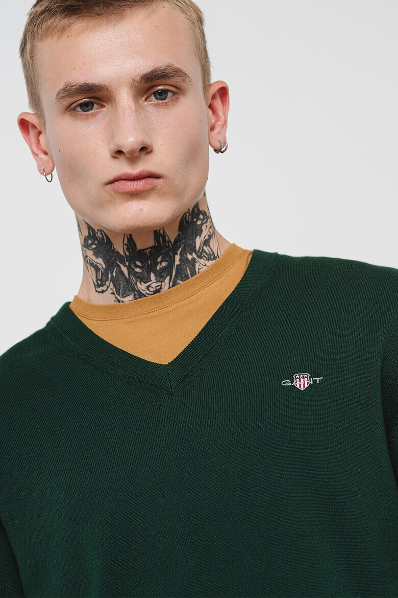 Gant Пуловер Classic с шпиц - Тъмнозелен - Pepit.bg