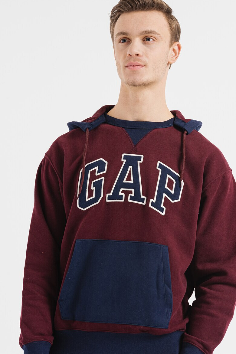 GAP Худи с цветен блок и лого - Pepit.bg