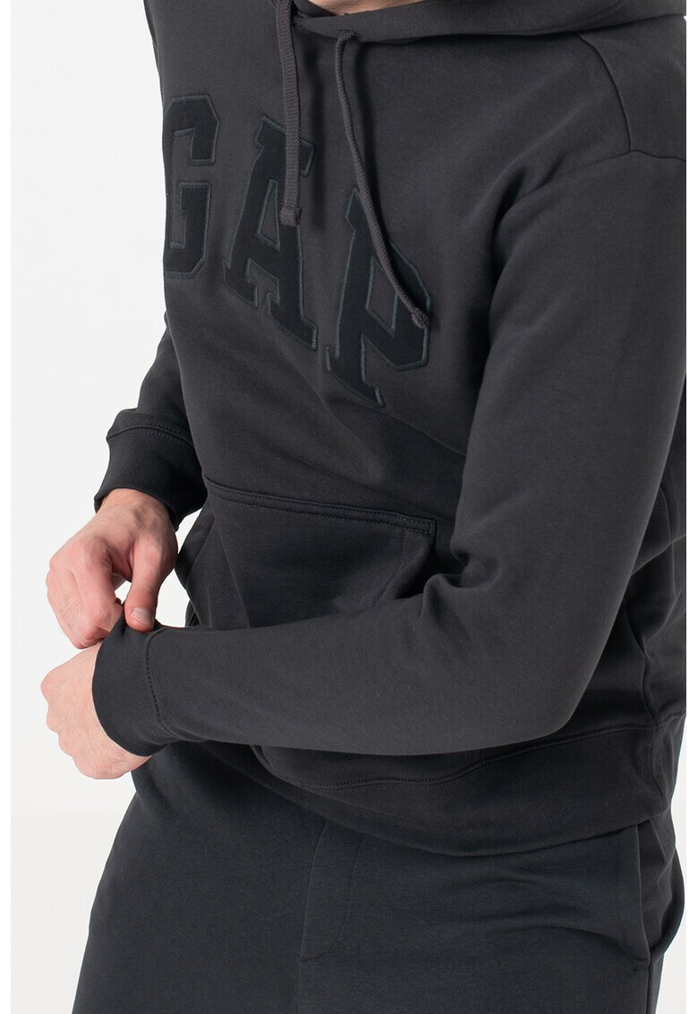 GAP Спортен екип с лого - Pepit.bg