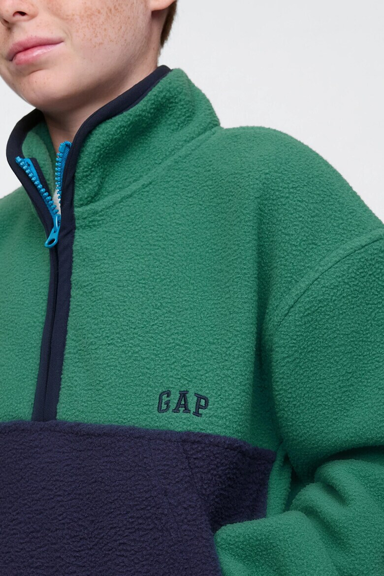 GAP Суитшърт с контрасти - Pepit.bg
