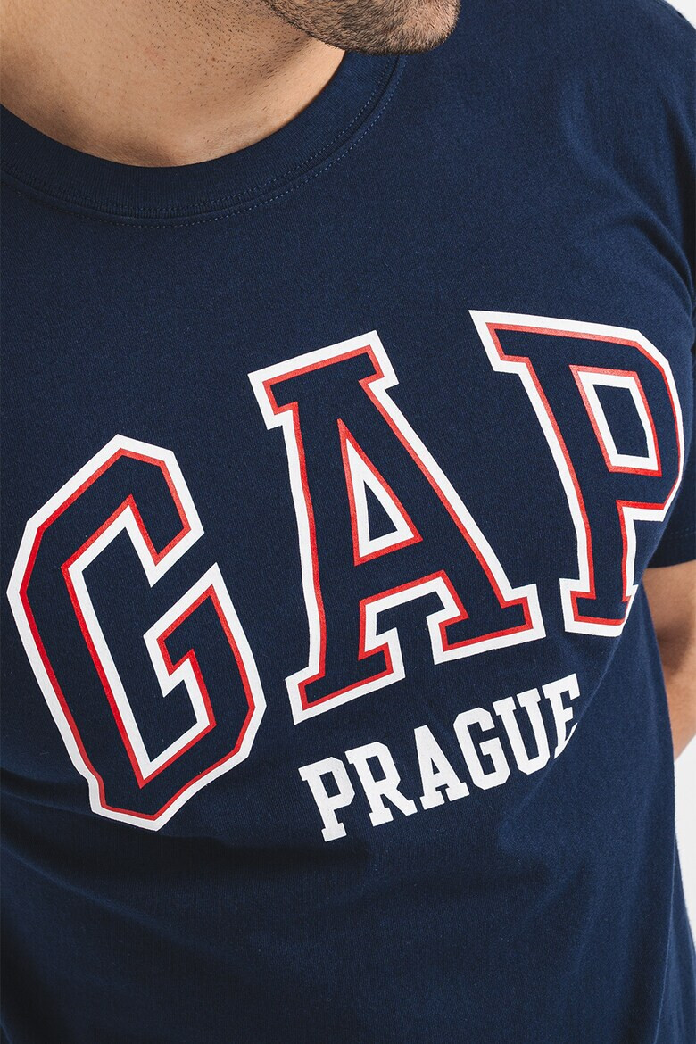 GAP Тениска с контрастно лого - Pepit.bg