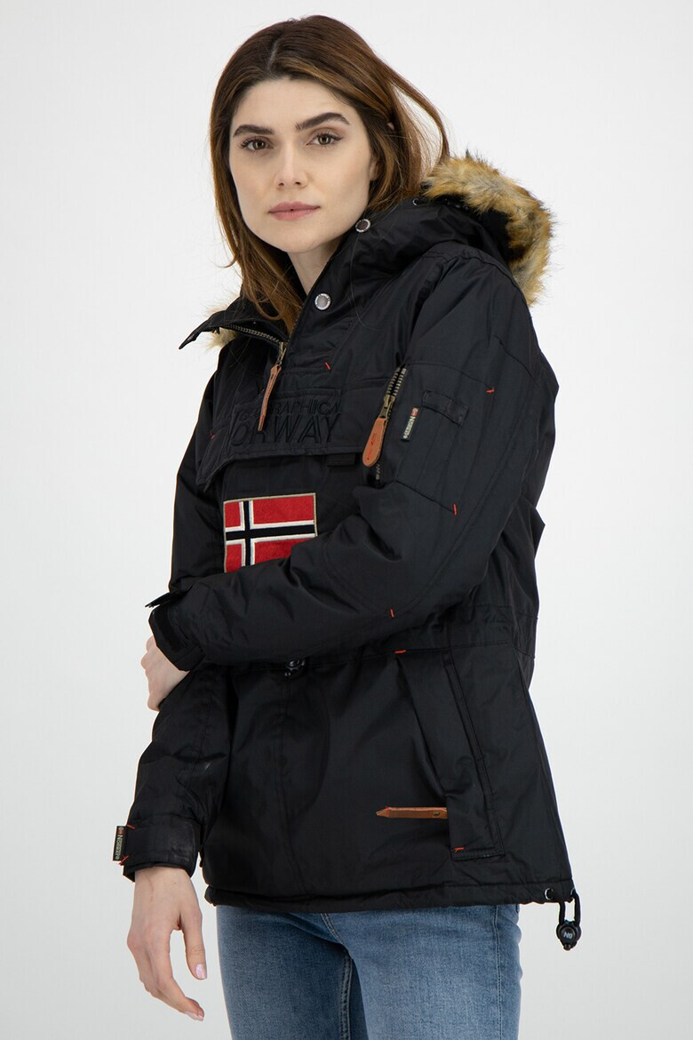 Geographical Norway Зимно яке с качулка - Pepit.bg