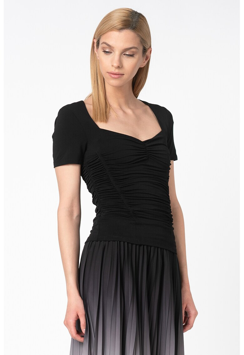 GUESS BY MARCIANO Тениска с набирания - Pepit.bg