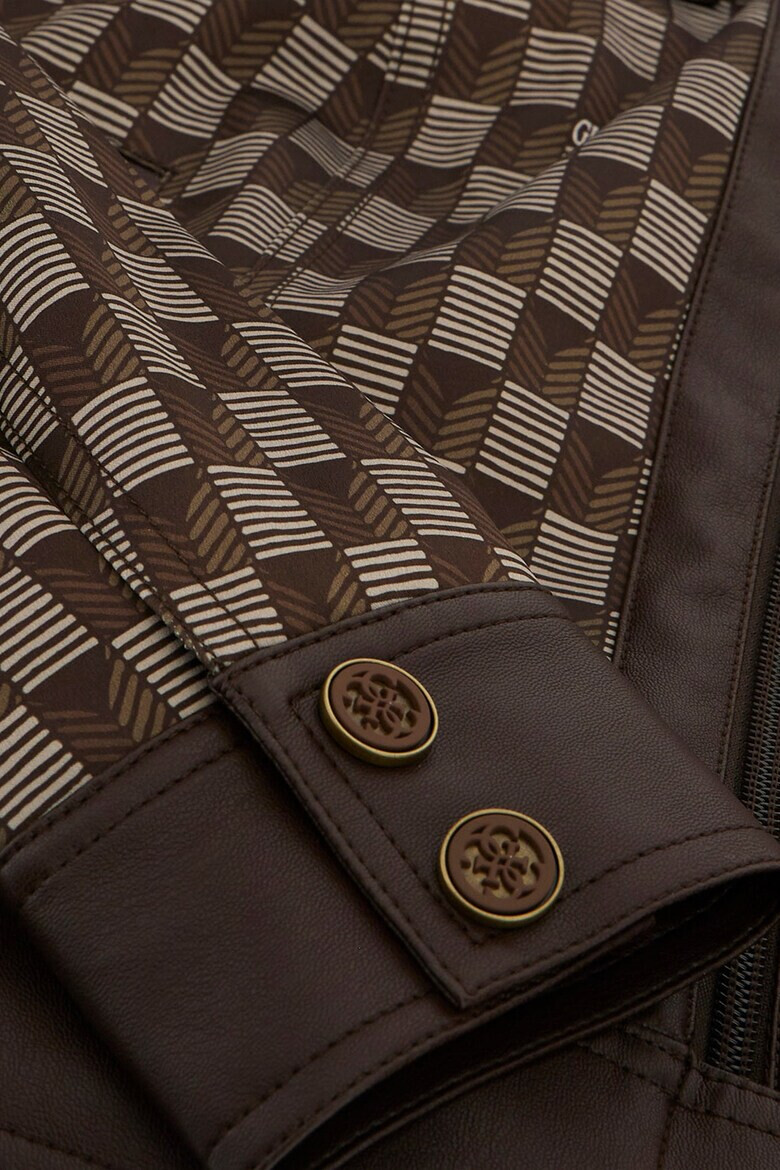 GUESS Яке на каре с цип - Pepit.bg