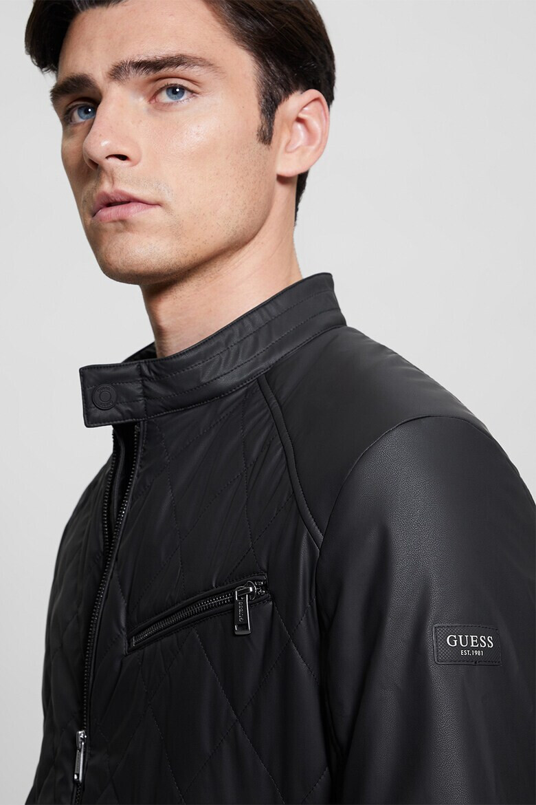 GUESS Яке с джоб с цип - Pepit.bg
