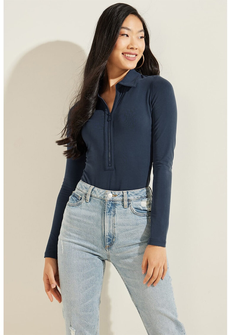 GUESS JEANS Боди тип блуза с модал и къс цип - Pepit.bg
