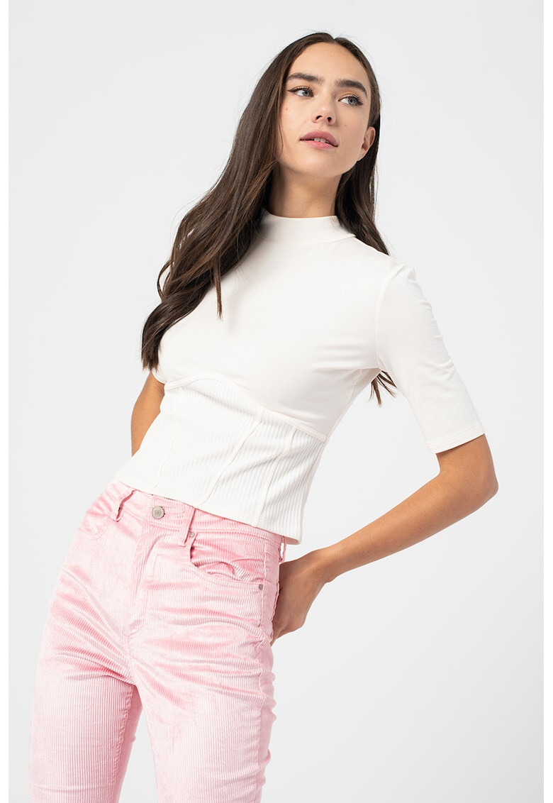 GUESS JEANS Блуза с модал с ниска яка - Pepit.bg