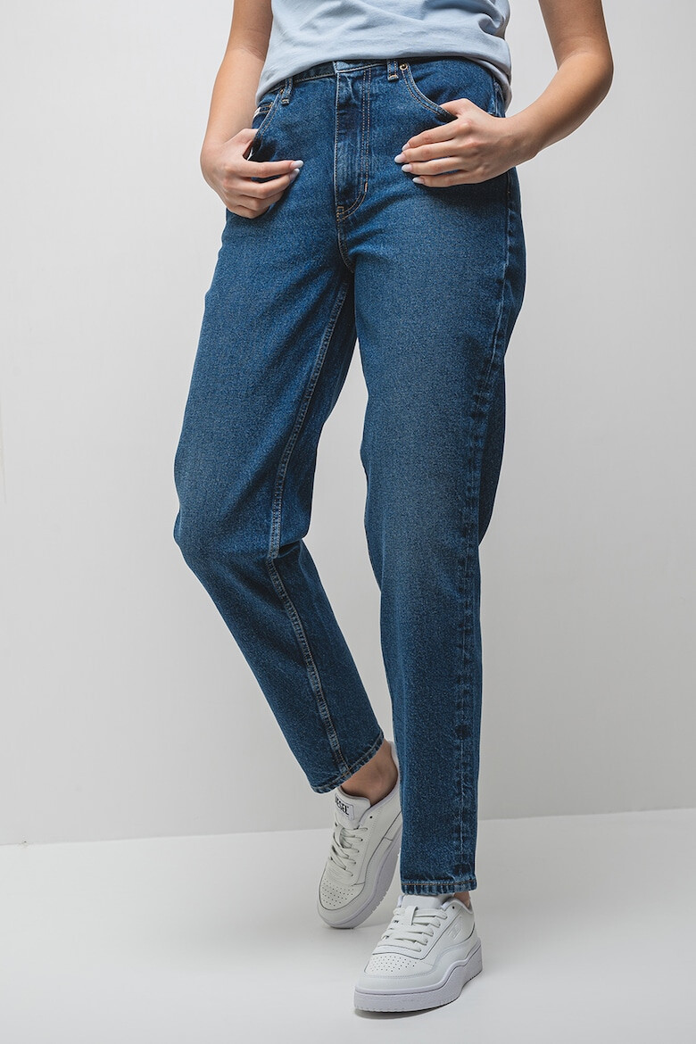 GUESS JEANS Дънки Мом - Pepit.bg