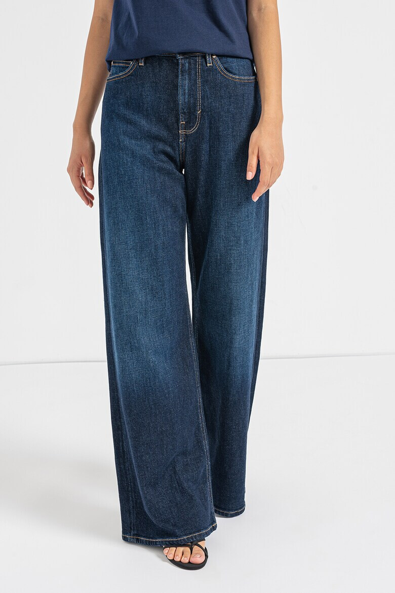 GUESS JEANS Дънки със средна талия - Pepit.bg