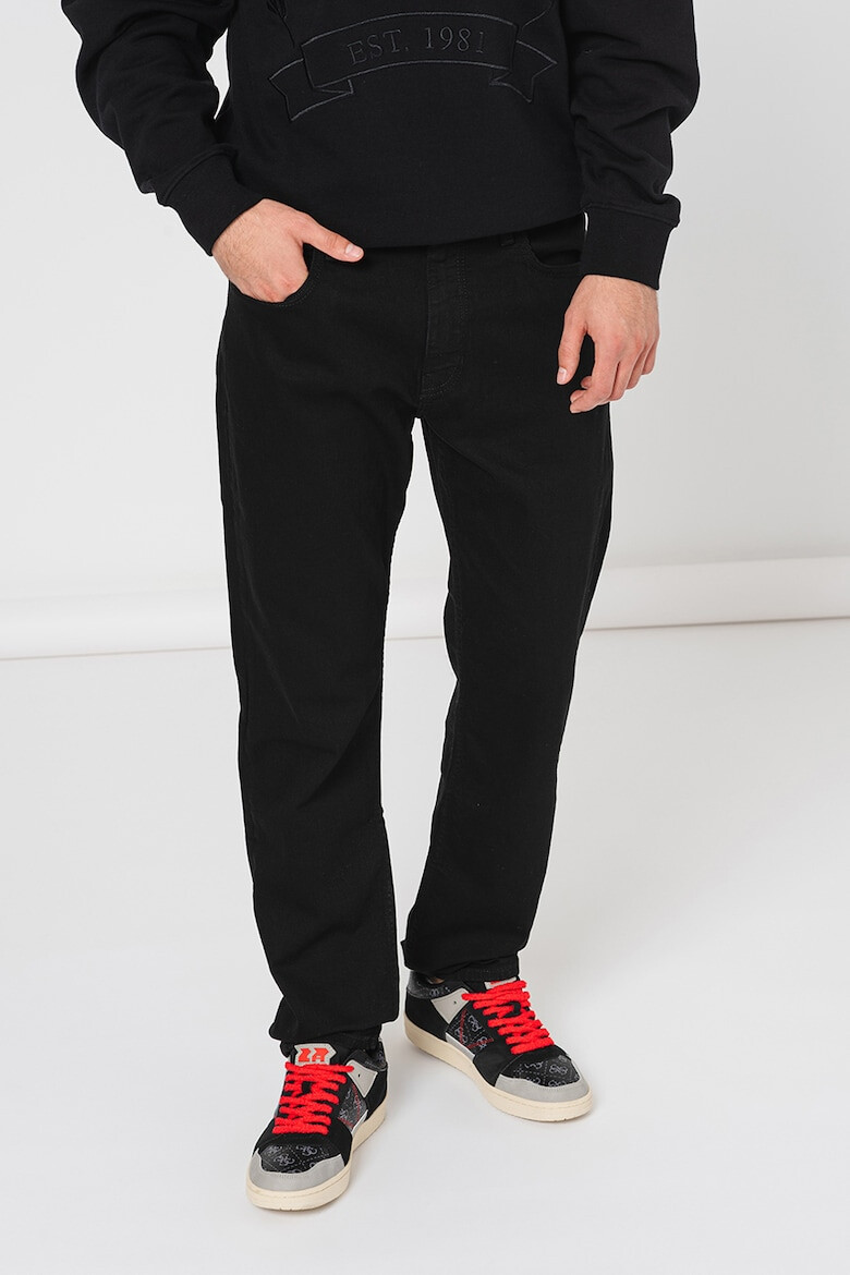 GUESS JEANS Дънки със стандартна кройка - Черен - Pepit.bg