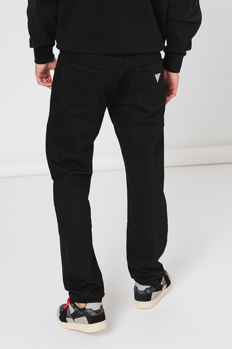 GUESS JEANS Дънки със стандартна кройка - Черен - Pepit.bg
