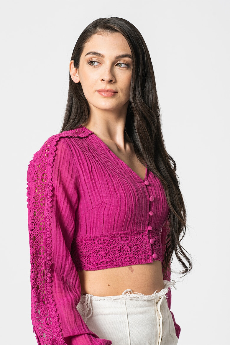 GUESS JEANS Къса блуза с дантела - Pepit.bg