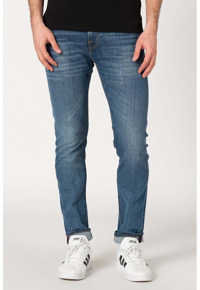 GUESS JEANS Прилепнали дънки Chris - Pepit.bg
