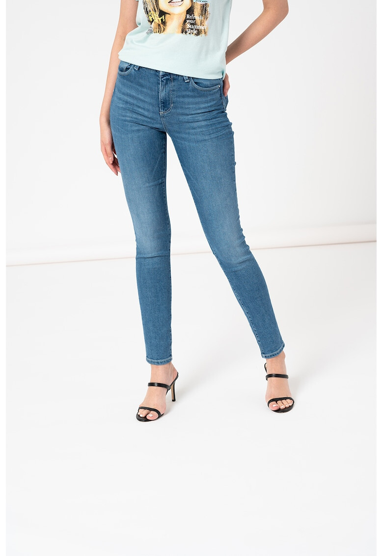 GUESS JEANS Прилепнали дънки с лиосел - Pepit.bg