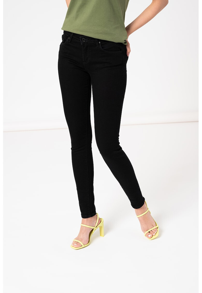 GUESS JEANS Прилепнали дънки с лого - Pepit.bg