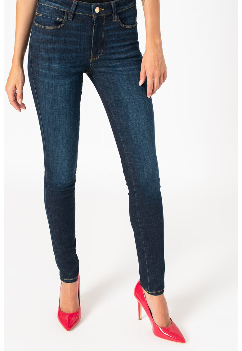 GUESS JEANS Прилепнали дънки с лого - Pepit.bg