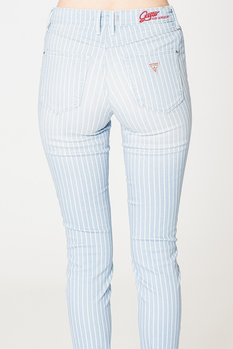 GUESS JEANS Прилепнали дънки с райе - Pepit.bg