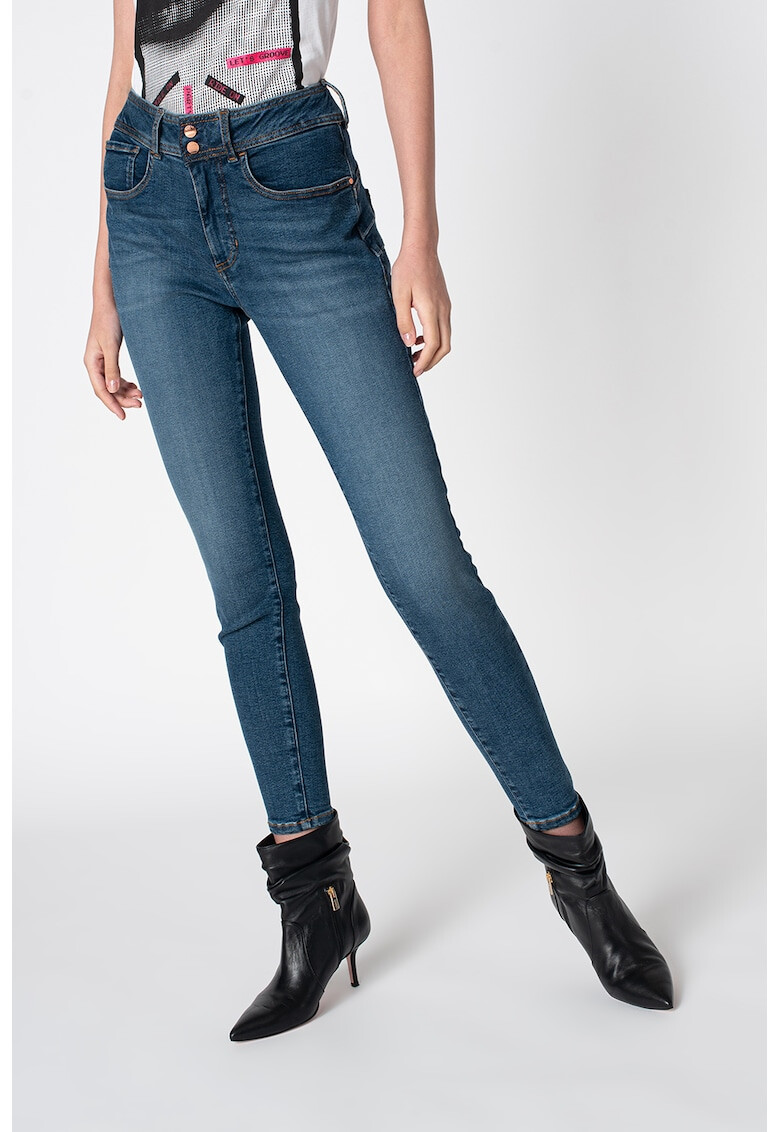 GUESS JEANS Силно прилепнали дънки - Pepit.bg
