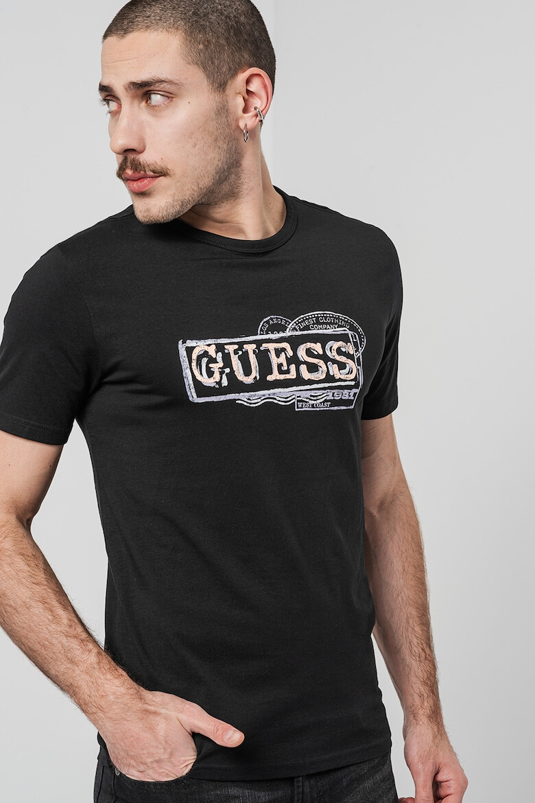 GUESS JEANS Слим тениска с лого - Pepit.bg