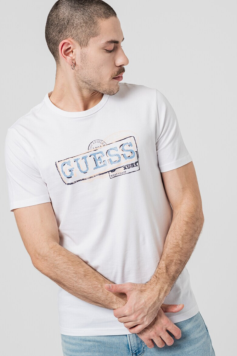 GUESS JEANS Слим тениска с лого - Pepit.bg