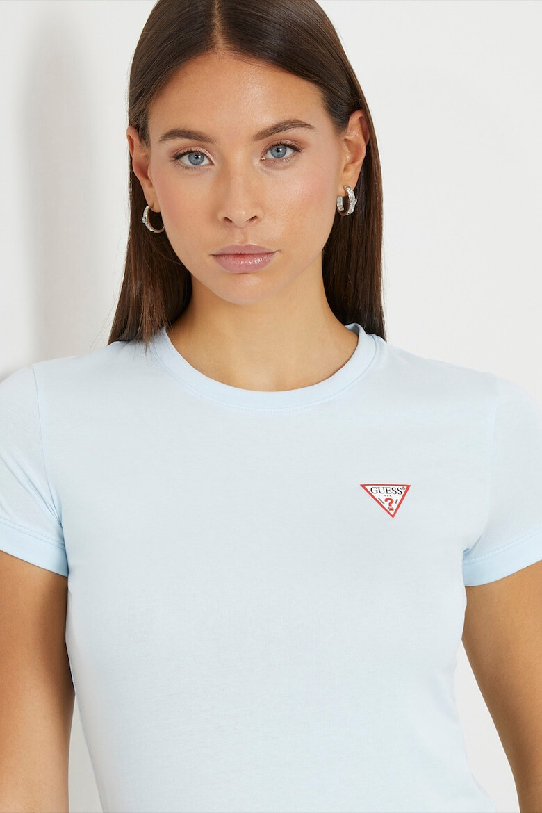 GUESS JEANS Тениска слим с лого - Pepit.bg