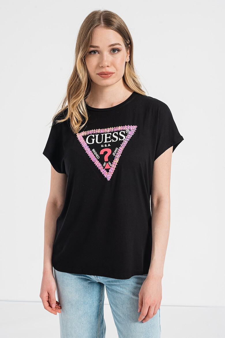 GUESS JEANS Уголемена тениска с апликации отпред - Pepit.bg