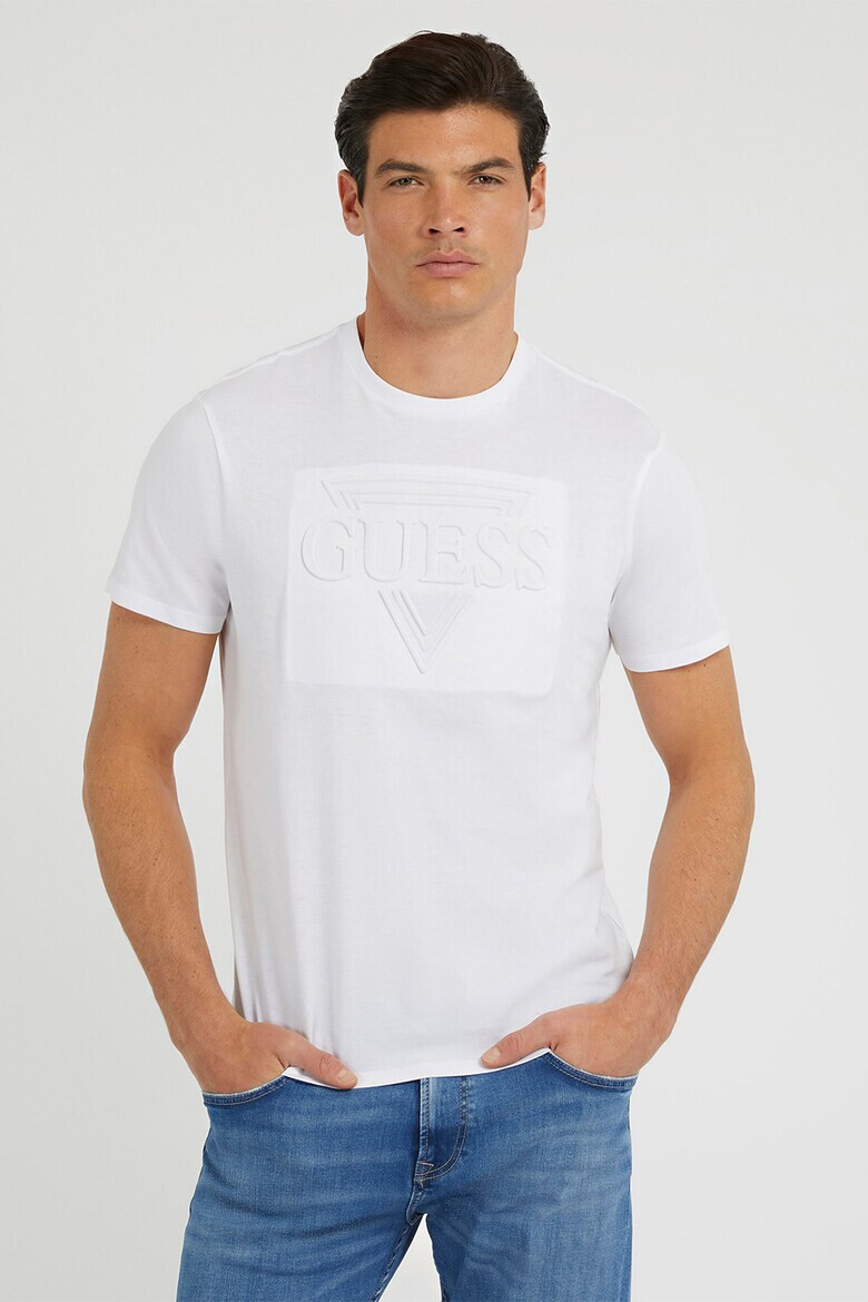 GUESS JEANS Вталена тениска от органичен памук - Pepit.bg