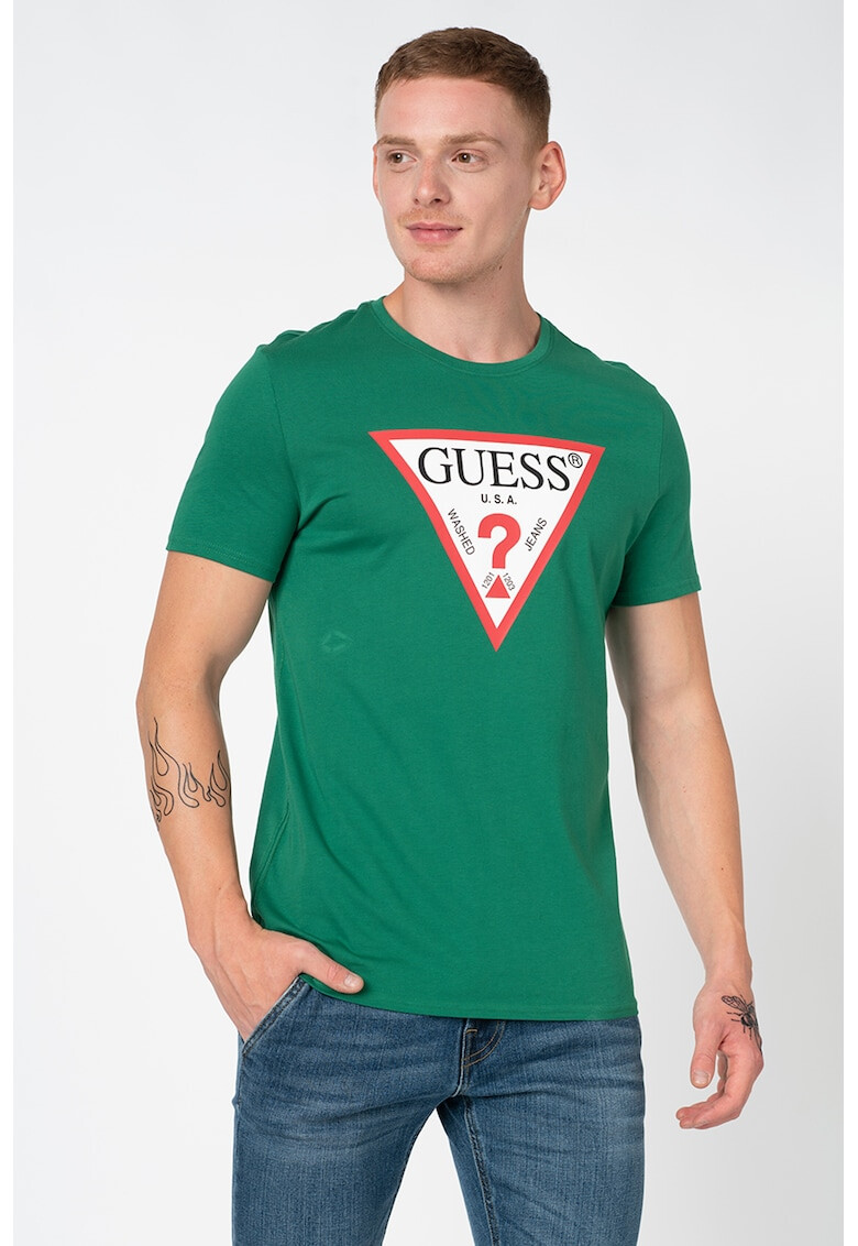 GUESS JEANS Вталена тениска с лого - Pepit.bg