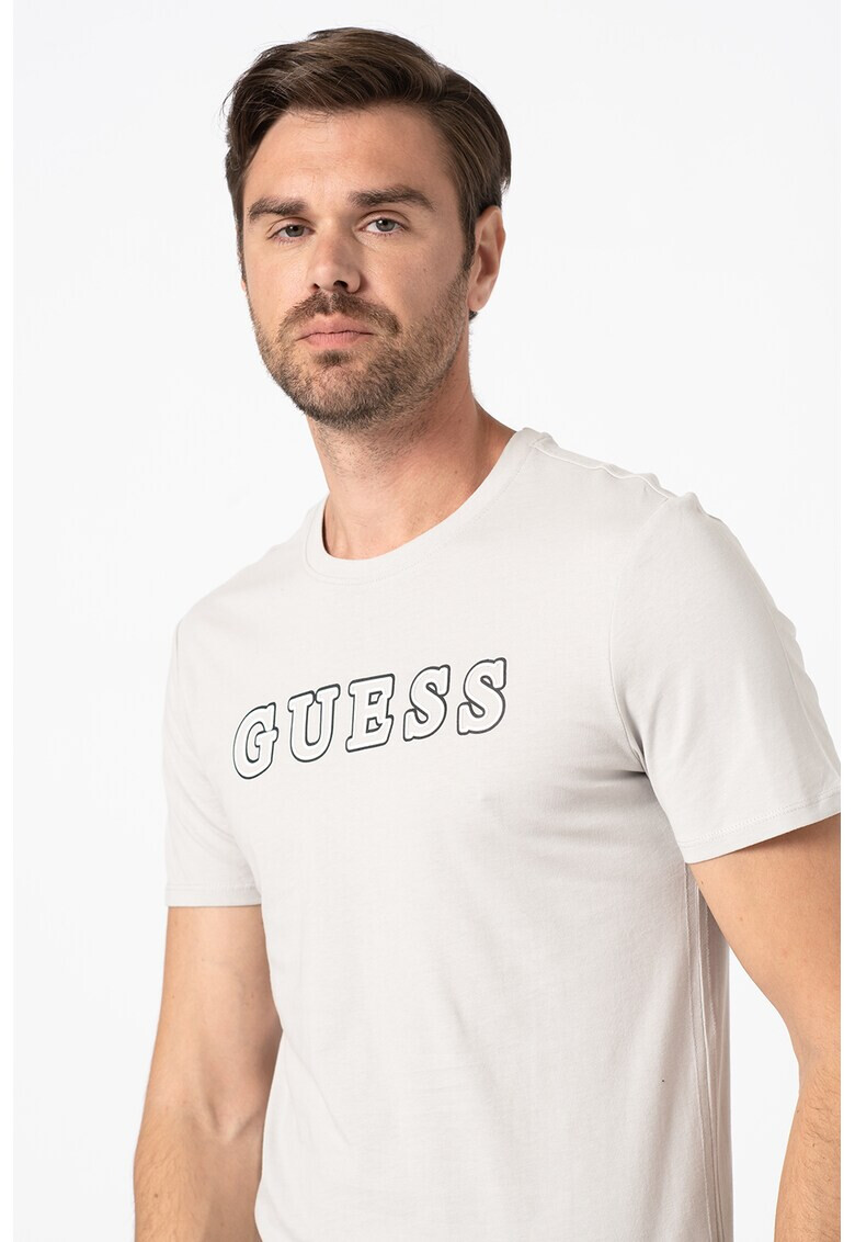 GUESS JEANS Вталена тениска с лого - Pepit.bg