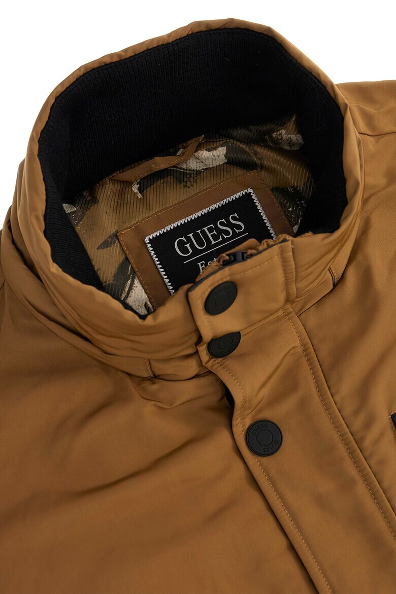 GUESS JEANS Зимно яке с пухена вата - Pepit.bg