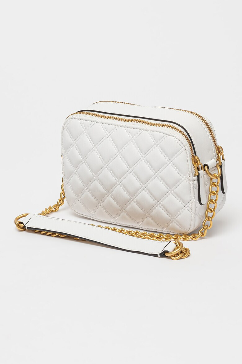 Guess Капитонирана чанта Giully - Pepit.bg