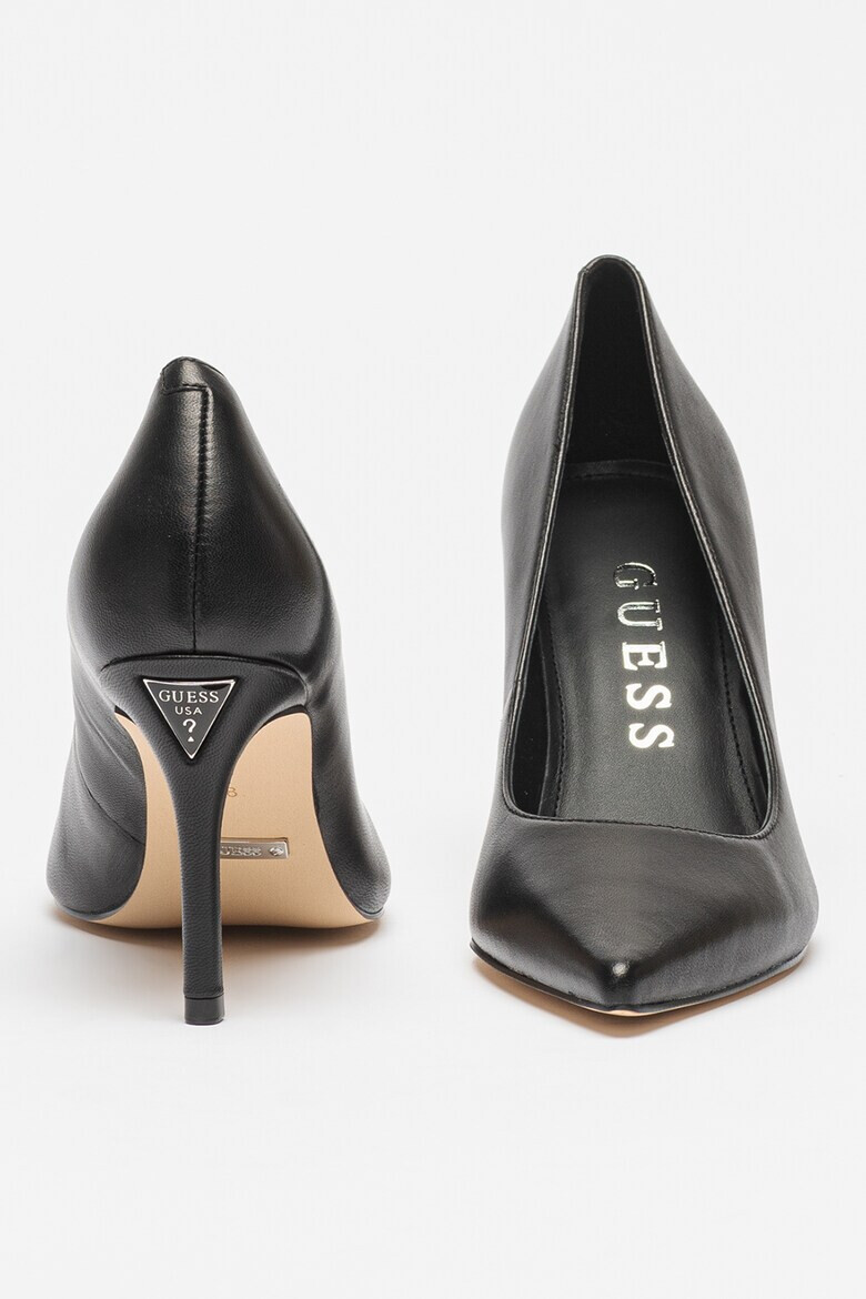 GUESS Кожени обувки с остър връх - Pepit.bg