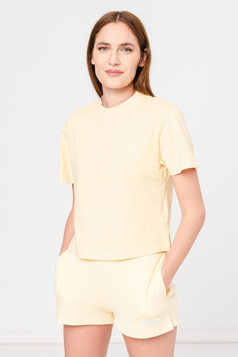 Guess Къса фитнес тениска - Pepit.bg