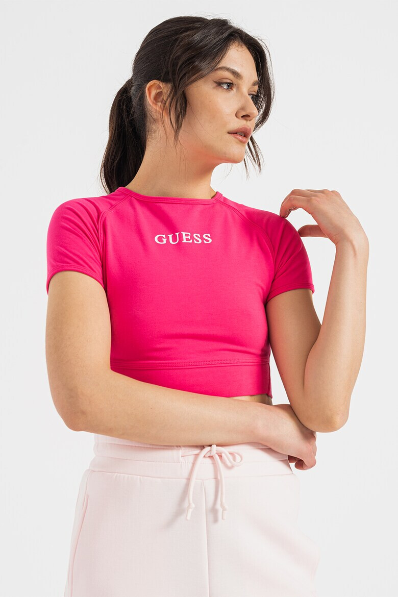 GUESS Къса фитнес тениска Aline с лого - Pepit.bg
