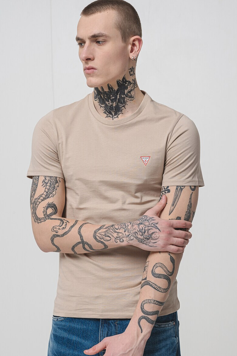 GUESS Памучна слим тениска - Pepit.bg