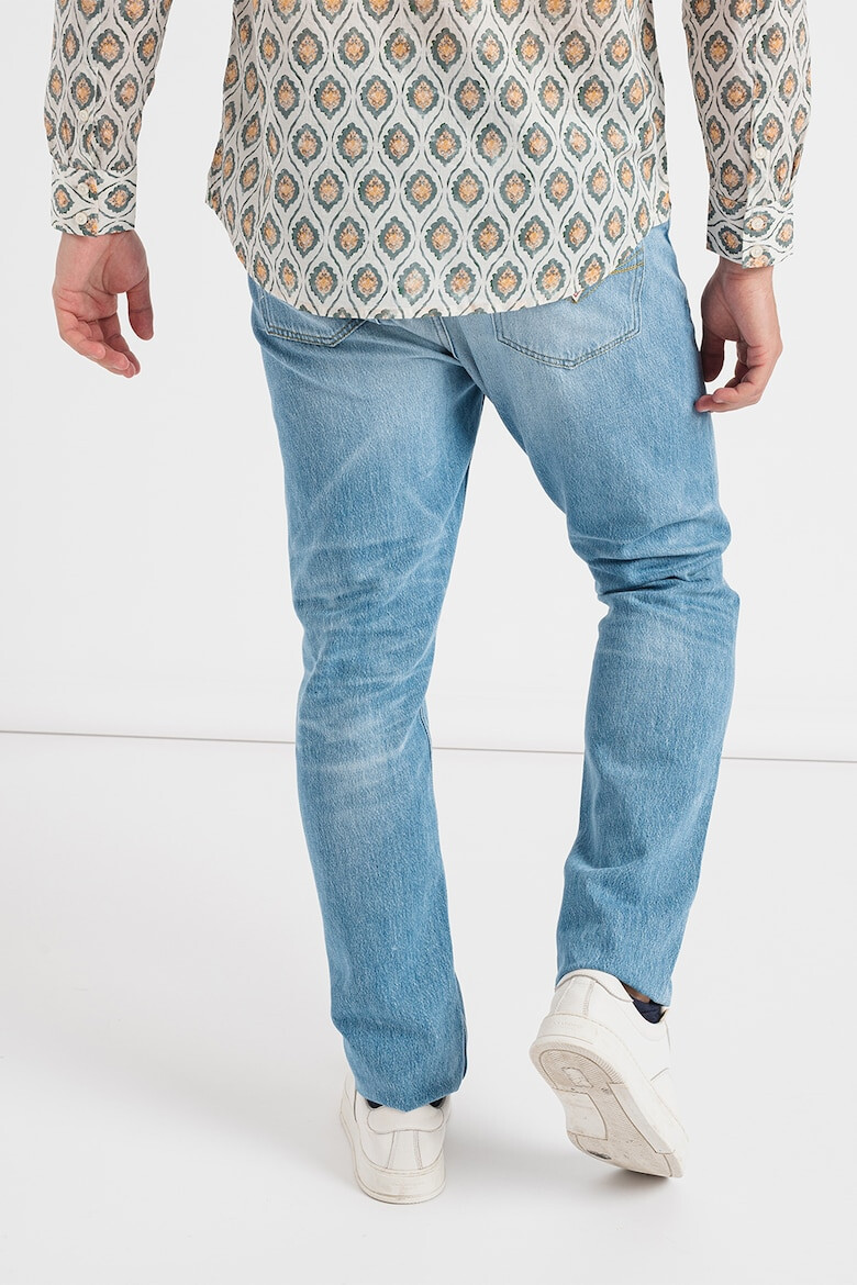 GUESS Прави дънки James с 5 джоба - Pepit.bg