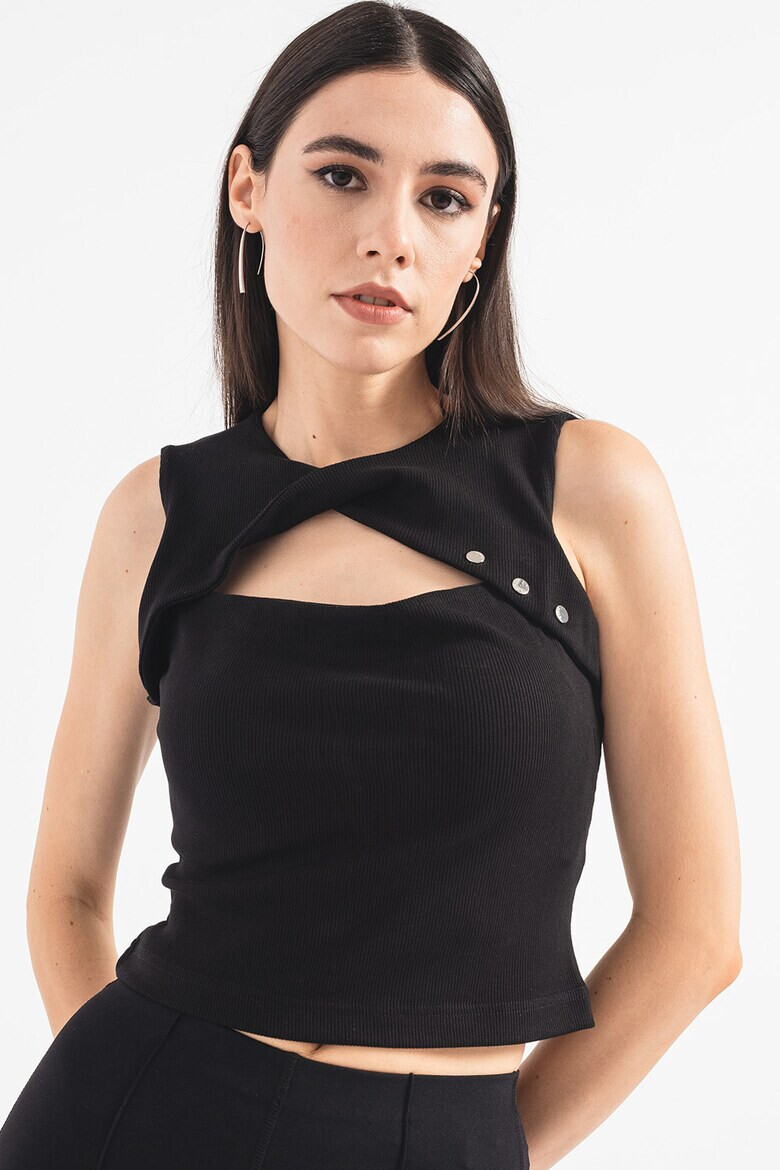 GUESS Рипсен топ с отвори - Pepit.bg