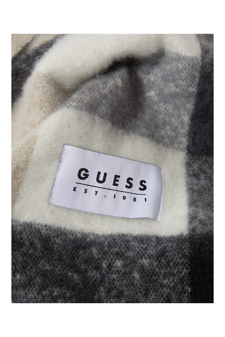 GUESS Шал с ресни - Pepit.bg