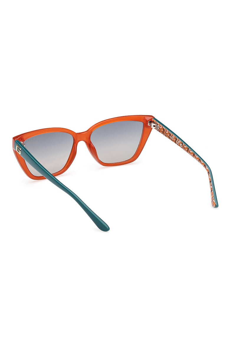 GUESS Слънчеви очила Cat-Eye с градиента - Pepit.bg