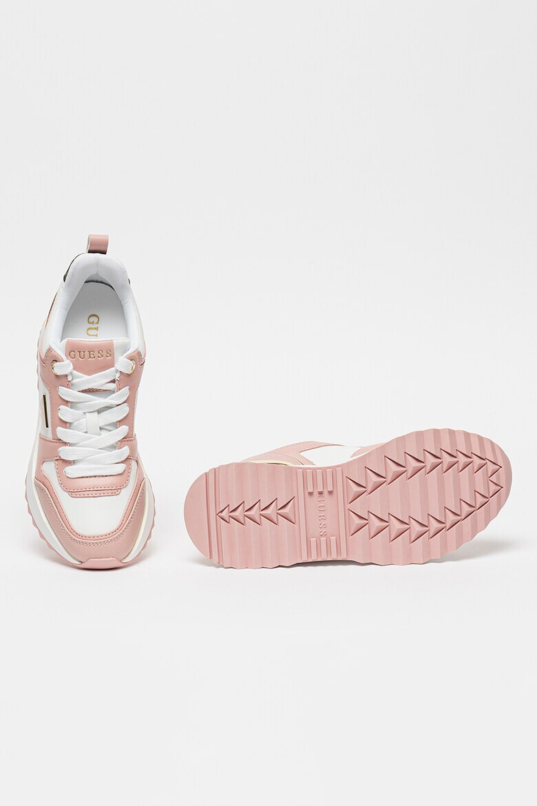 GUESS Спортни обувки с монограм - Pepit.bg