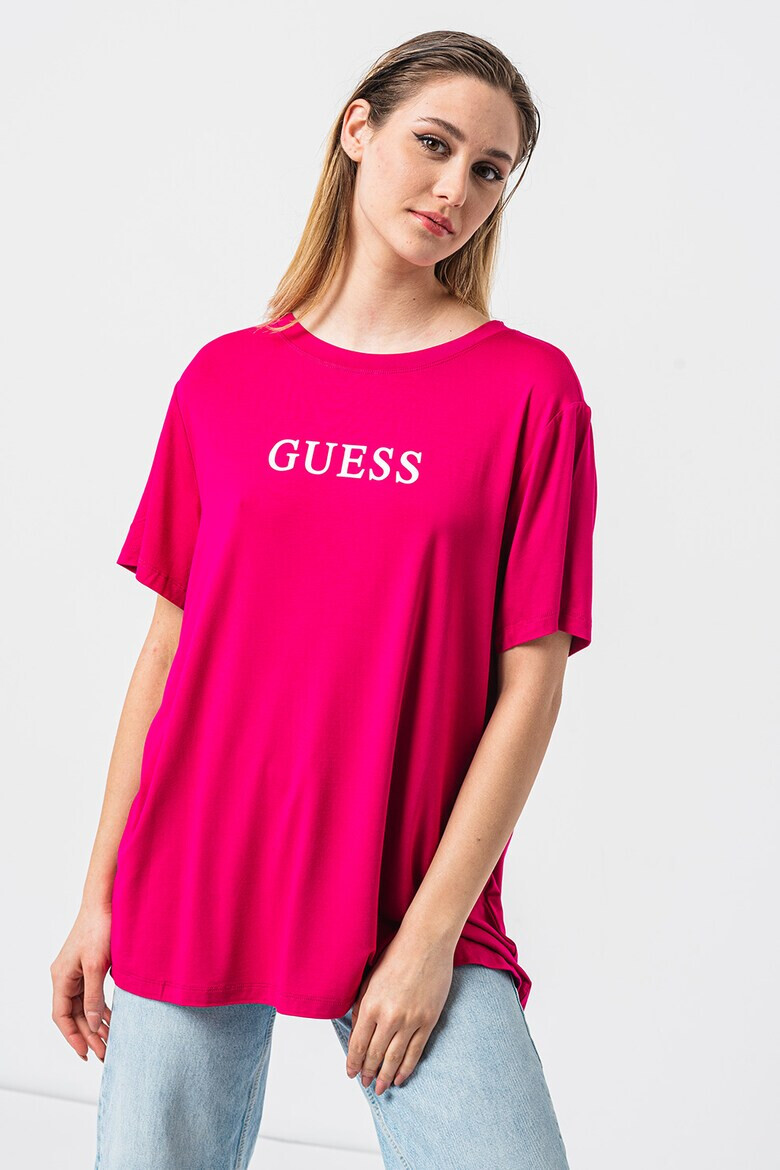 GUESS Свободна фитнес тениска - Pepit.bg