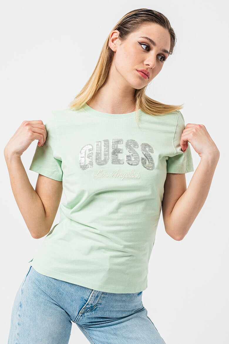 GUESS Тениска с овално деколте и пайети - Pepit.bg