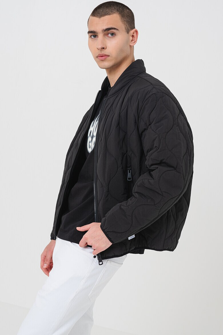 HUGO Капитонирано яке бомбър Nylon - Pepit.bg