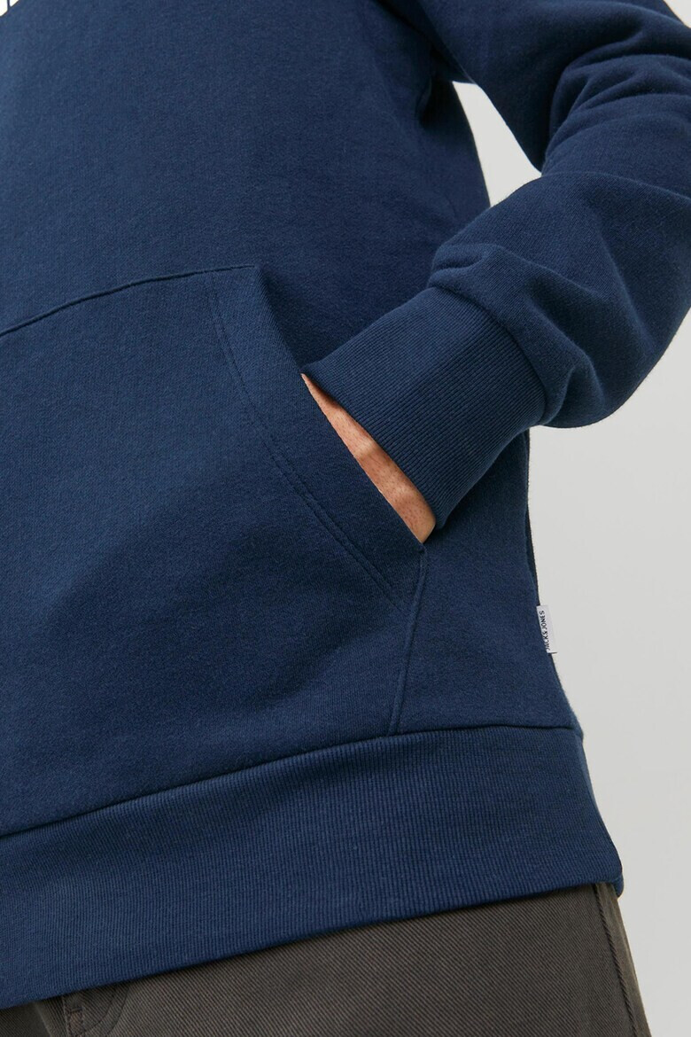 Jack & Jones Дълго худи Corp с джоб кенгуру и лого - Pepit.bg