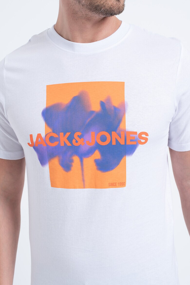 Jack & Jones Памучна тениска с овално деколте и лого - Pepit.bg