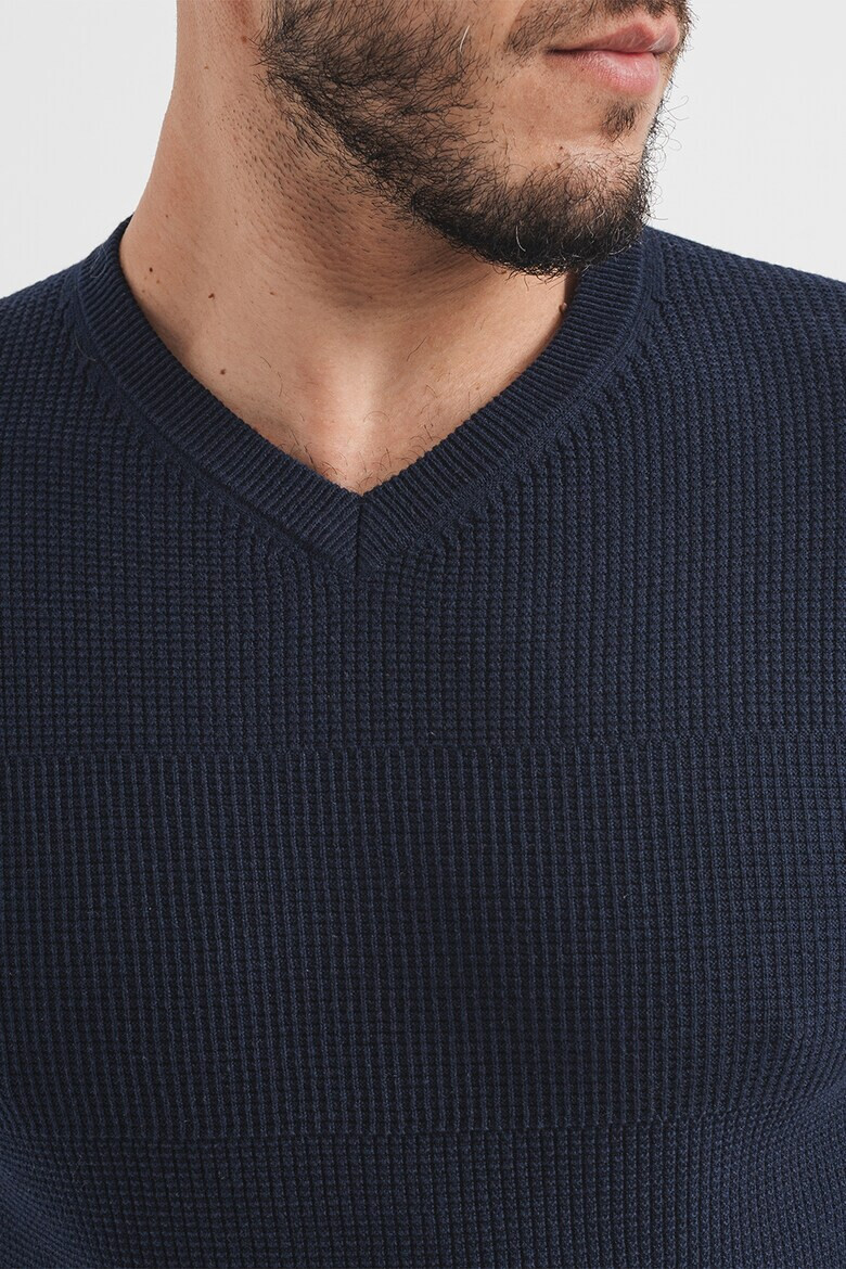 Jack & Jones Пуловер Arthur с шпиц - Pepit.bg